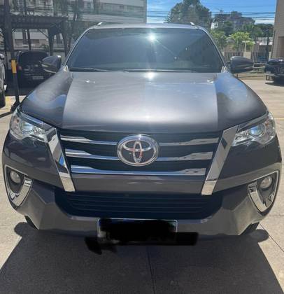 TOYOTA HILUX SW4 2.7 SRV 7 LUGARES 4X2 16V FLEX 4P AUTOMÁTICO TOYOTA HILUX SW4 2.7 SRV 7 LUGARES 4X2 16V FLEX 4P AUTOMÁTICO